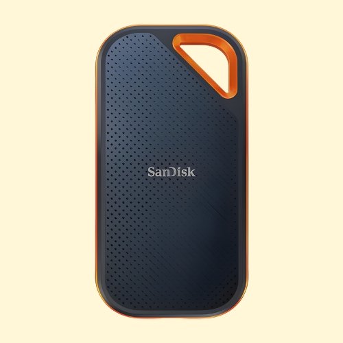 USHD94 SanDisk 2TB Extreme PRO Portable SSD, USB-C, USB 3.2 Gen 2x2 External Solid State Drive - SDSSDE81-2T00-G25 - Image 1